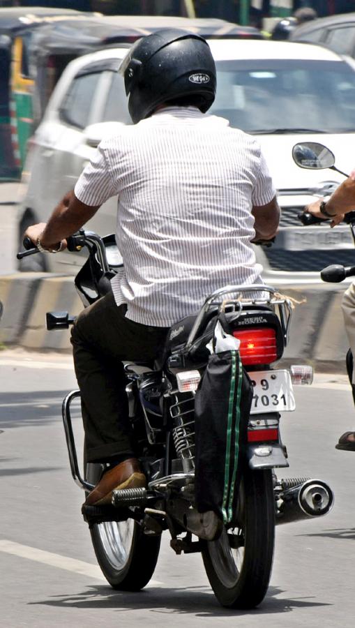 Bikes No Number Plate In Hyderabad - Sakshi2