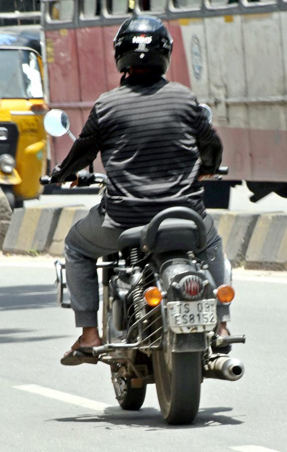 Bikes No Number Plate In Hyderabad - Sakshi4