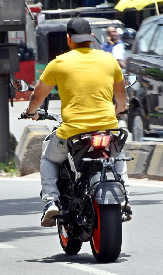 Bikes No Number Plate In Hyderabad - Sakshi8