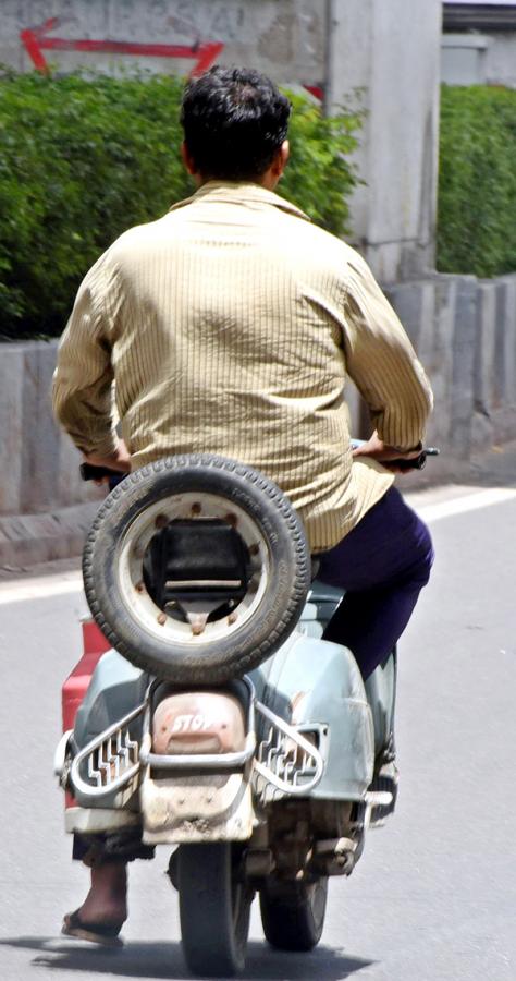 Bikes No Number Plate In Hyderabad - Sakshi14