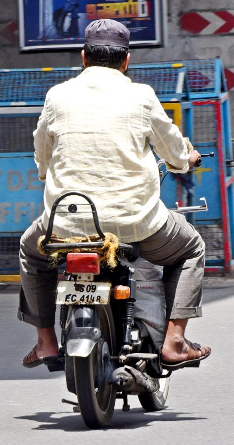 Bikes No Number Plate In Hyderabad - Sakshi16