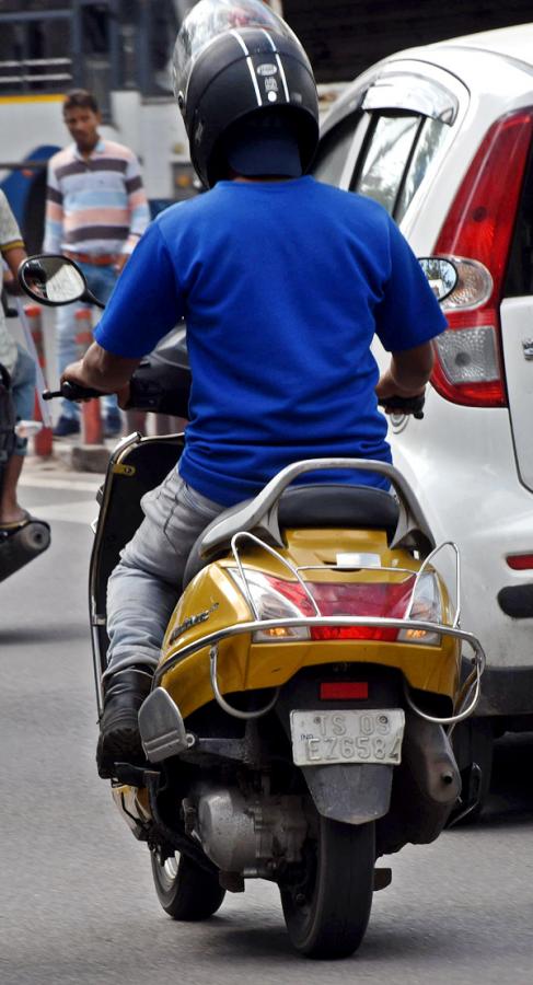 Bikes No Number Plate In Hyderabad - Sakshi21