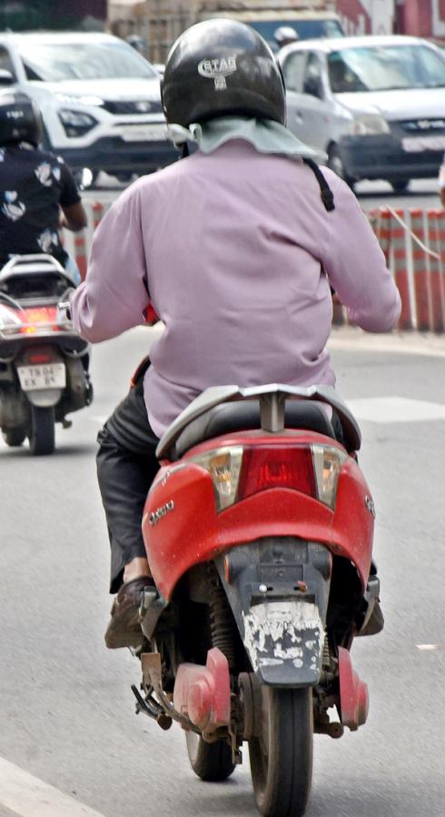 Bikes No Number Plate In Hyderabad - Sakshi22