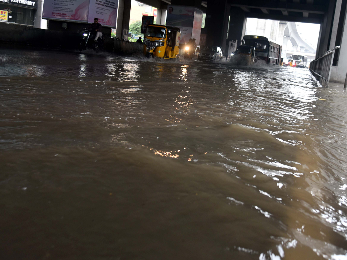 Heavy rains in Hyderabad Photo Gallery - Sakshi3