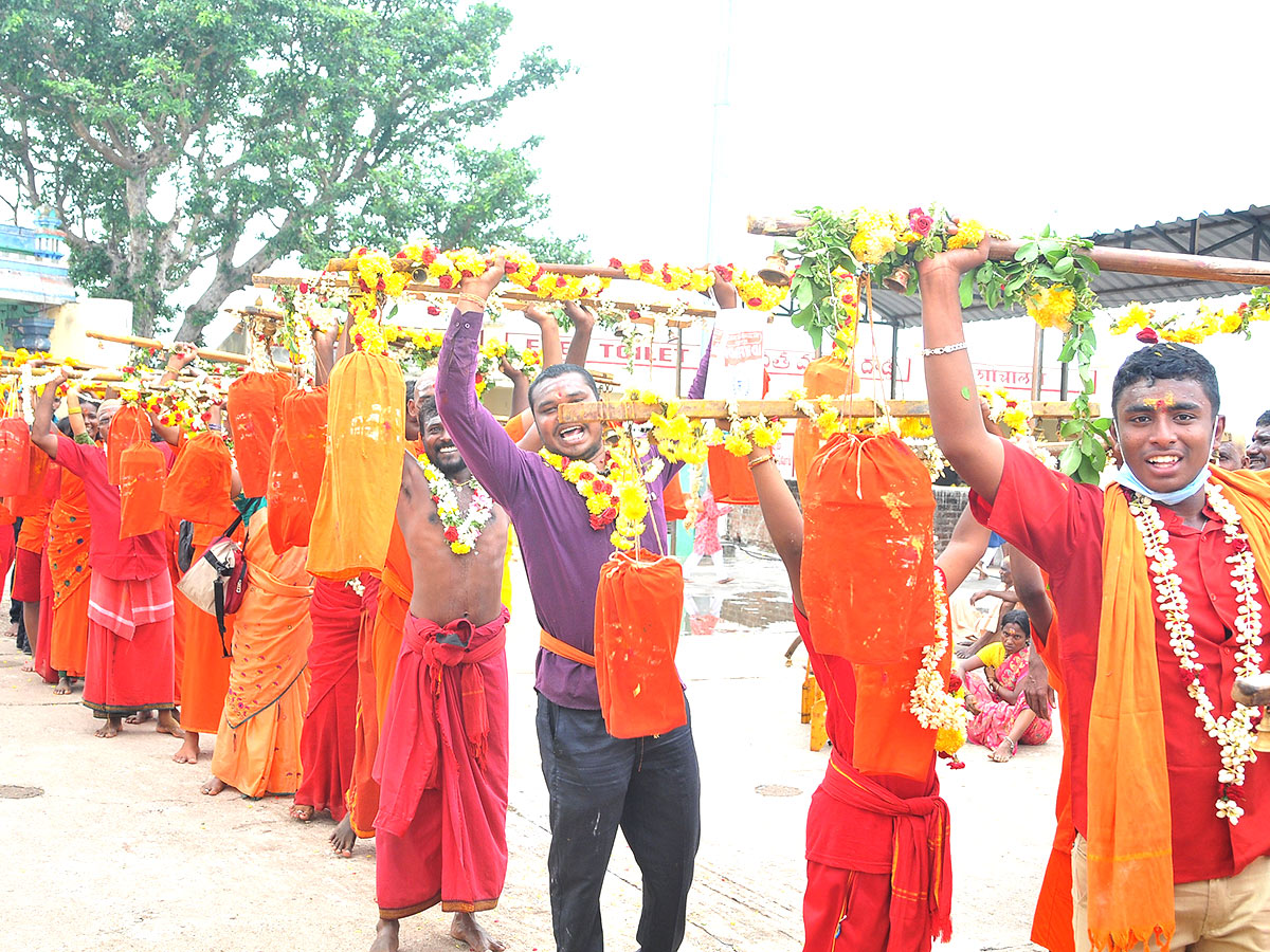 Tiruttani Subramanya Swamy Temple Images, Devotees Pics - Sakshi11