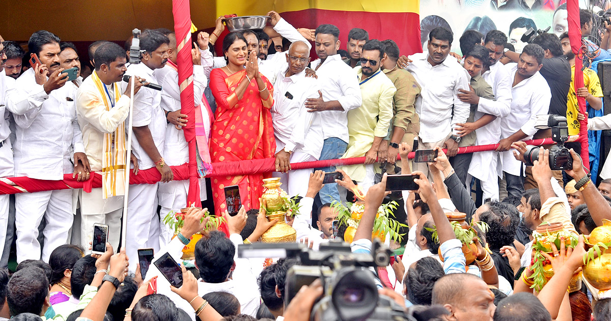 Lal Darwaza Mahankali Bonalu Grandly Celebrated At Hyderabad - Sakshi4