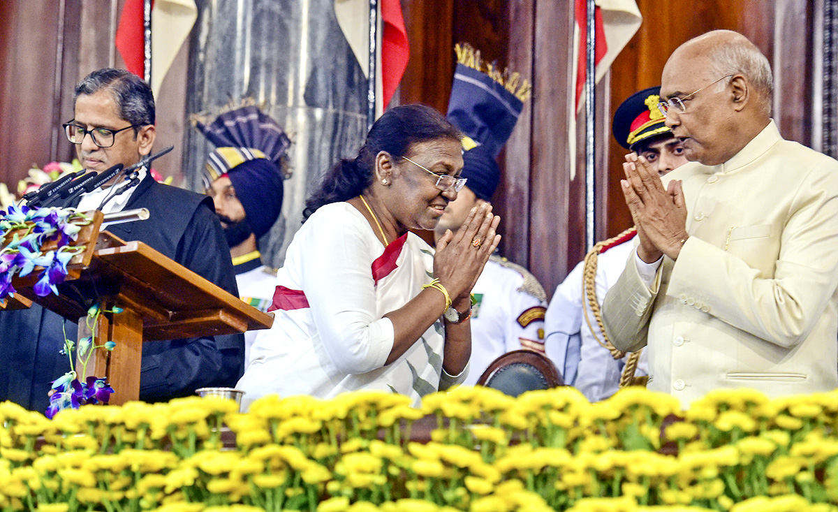 Draupadi Murmu Takes Oath As Indias 15th President  - Sakshi12