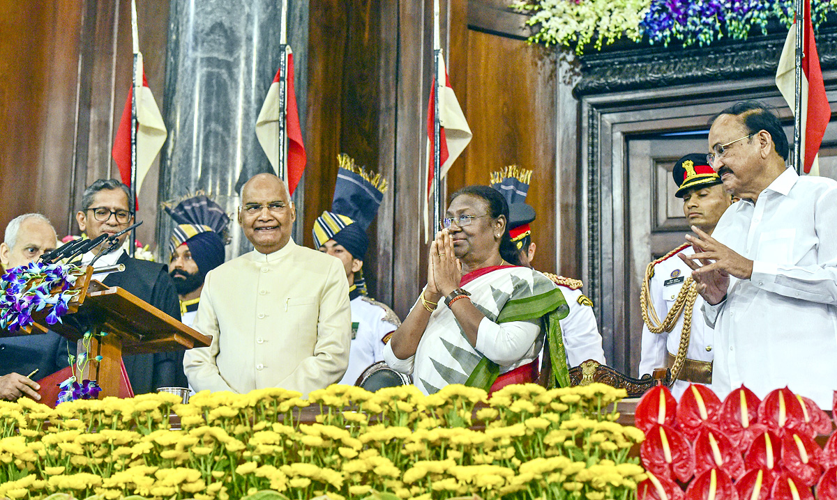 Draupadi Murmu Takes Oath As Indias 15th President  - Sakshi1