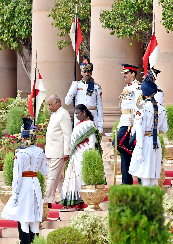 Draupadi Murmu Takes Oath As Indias 15th President  - Sakshi30