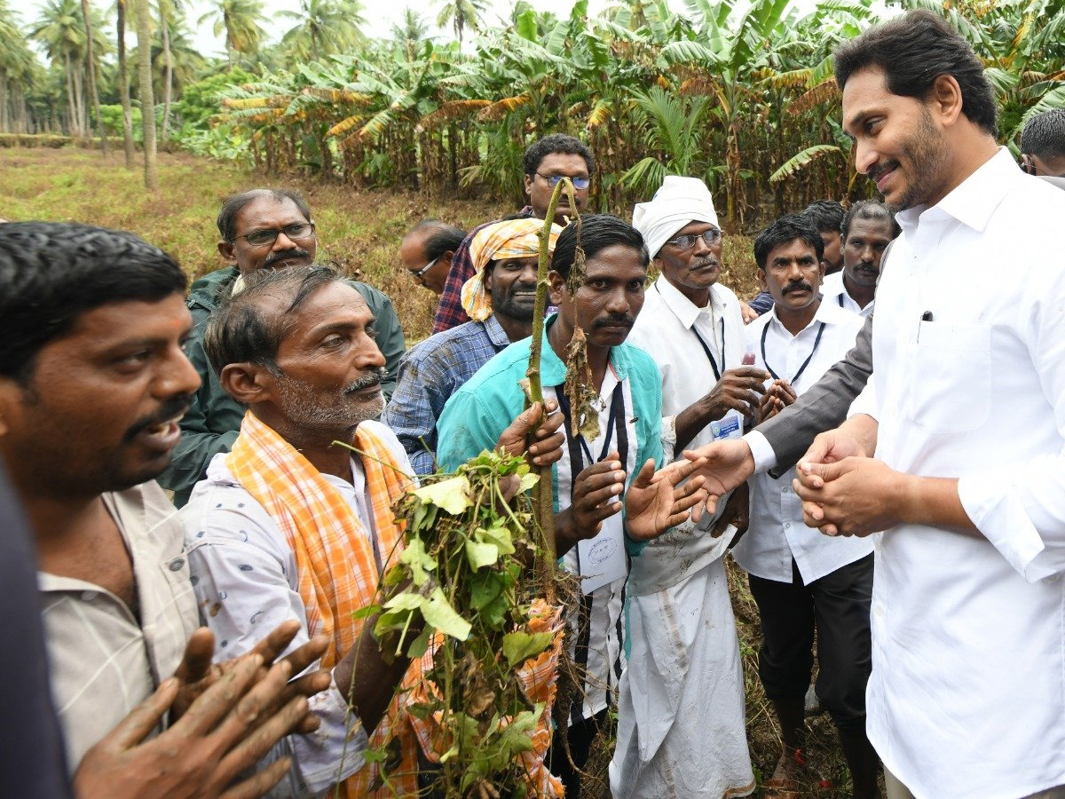 AP CM YS Jagan tours flood hit areas of Konaseema district Photo Gallery - Sakshi34