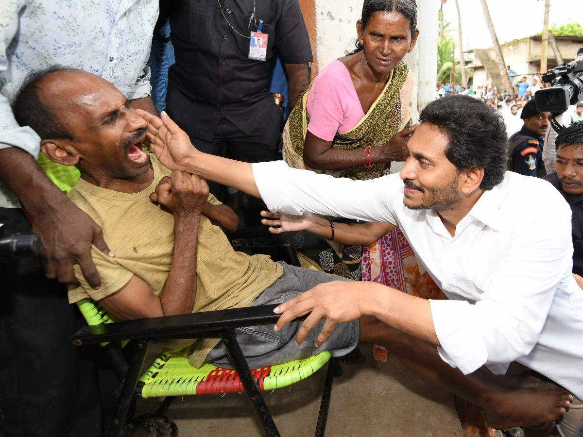 AP CM YS Jagan tours flood hit areas of Konaseema district Photo Gallery - Sakshi53