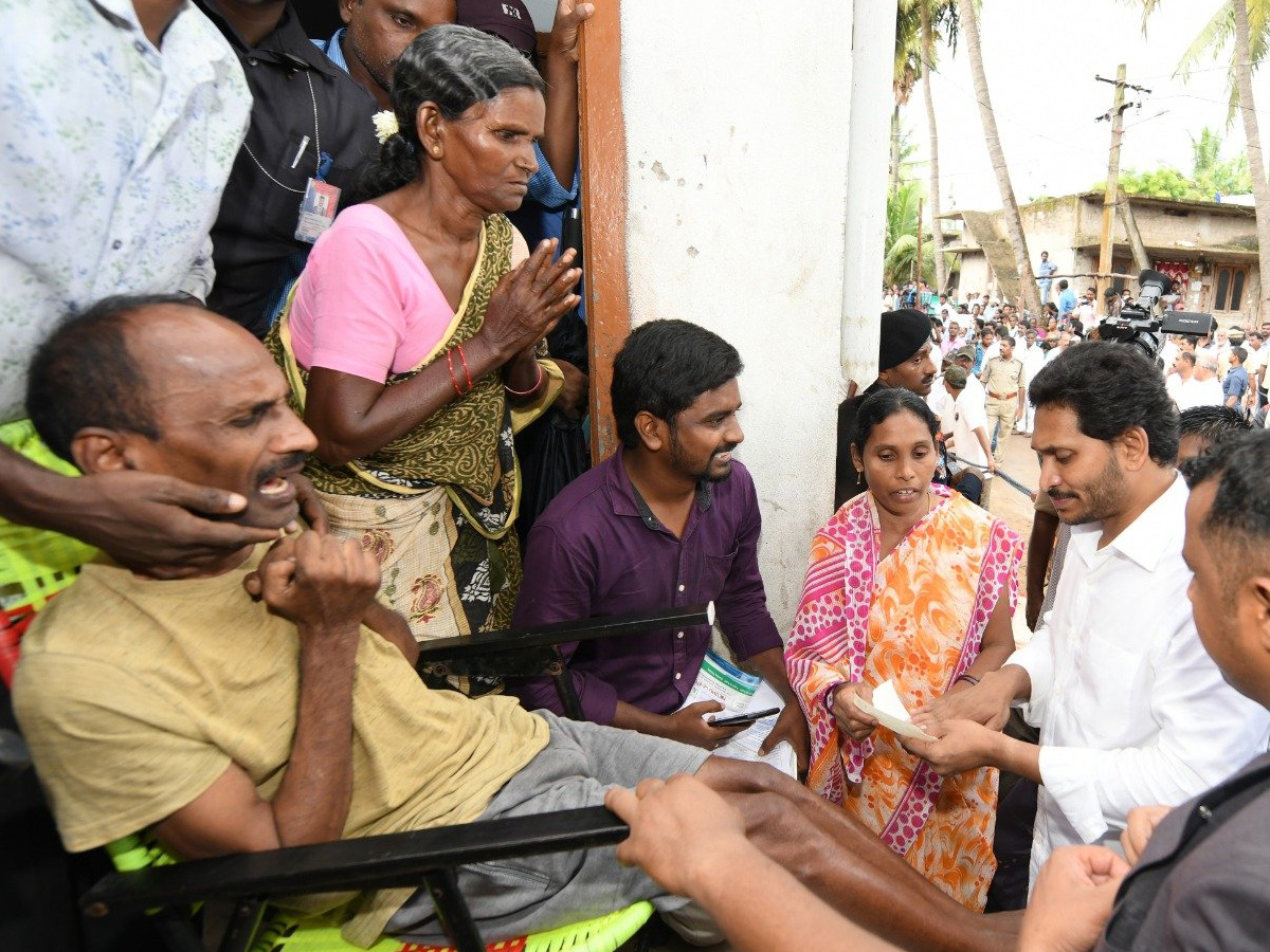 AP CM YS Jagan tours flood hit areas of Konaseema district Photo Gallery - Sakshi54