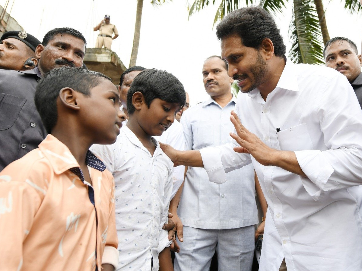 AP CM YS Jagan tours flood hit areas of Konaseema district Photo Gallery - Sakshi60