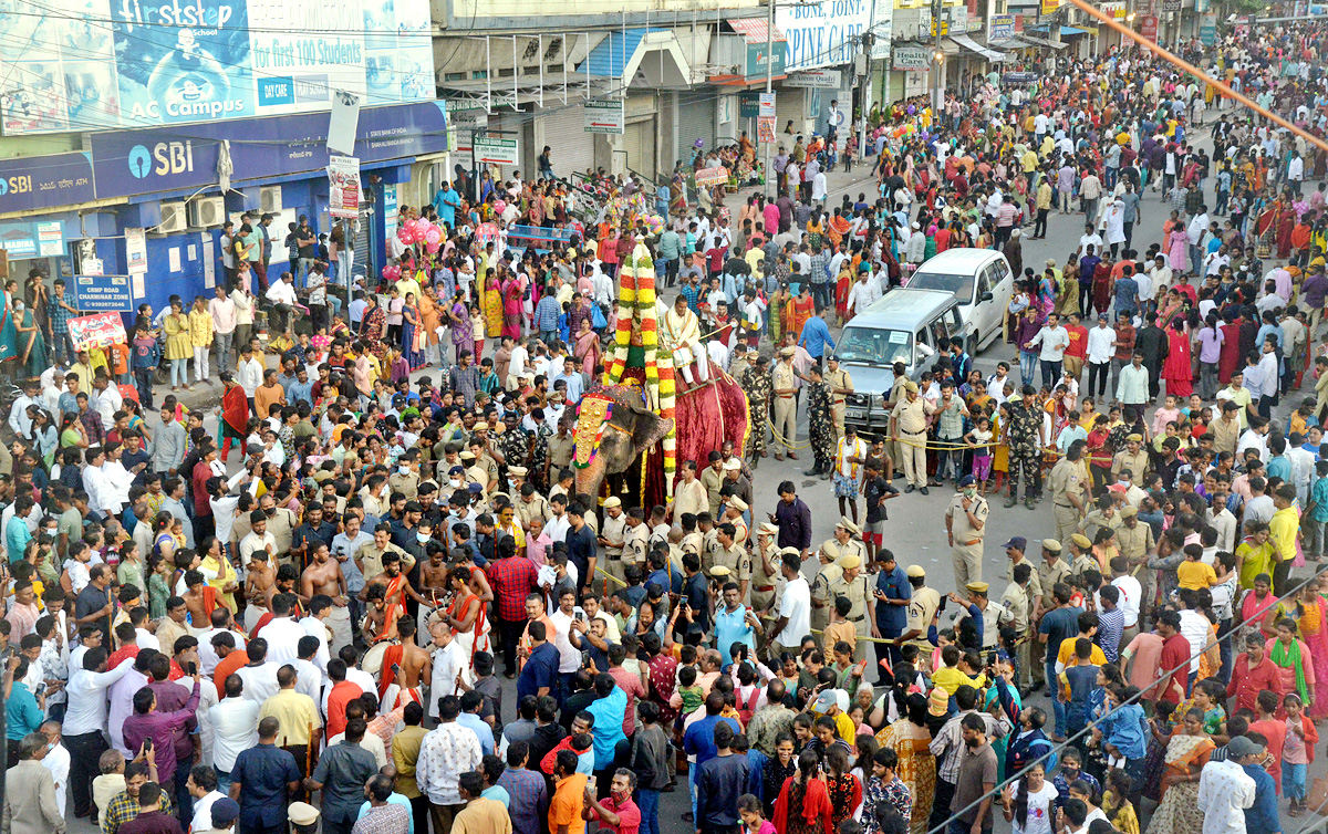 Akkanna Madanna Mahankali Jatara Bonalu 2022  - Sakshi9