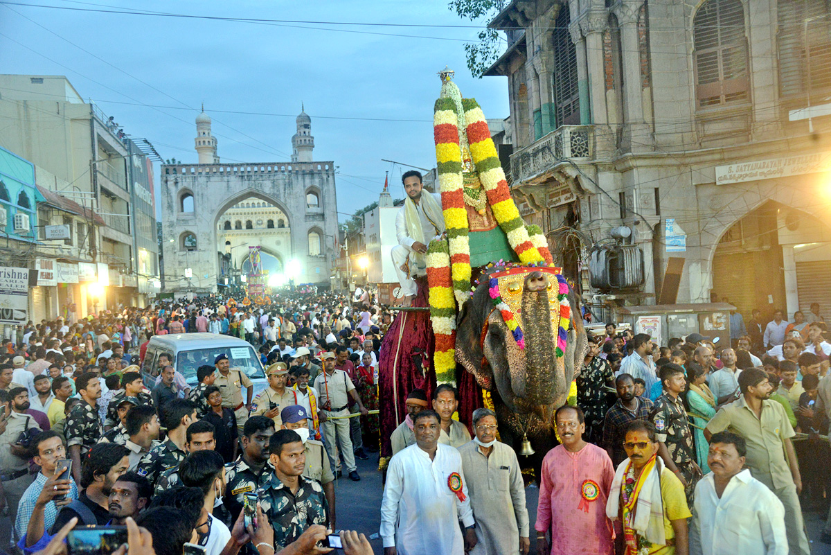 Akkanna Madanna Mahankali Jatara Bonalu 2022  - Sakshi1