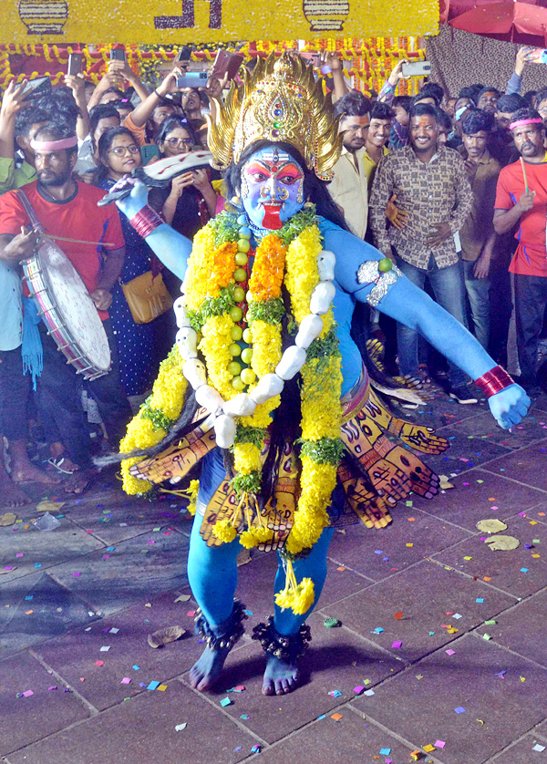 Akkanna Madanna Mahankali Jatara Bonalu 2022  - Sakshi38