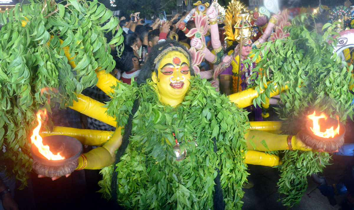 Akkanna Madanna Mahankali Jatara Bonalu 2022  - Sakshi23