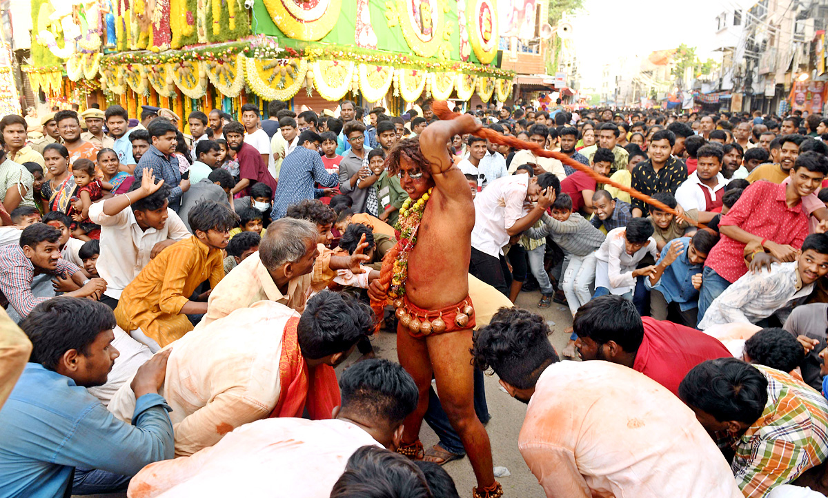 Akkanna Madanna Mahankali Jatara Bonalu 2022  - Sakshi25