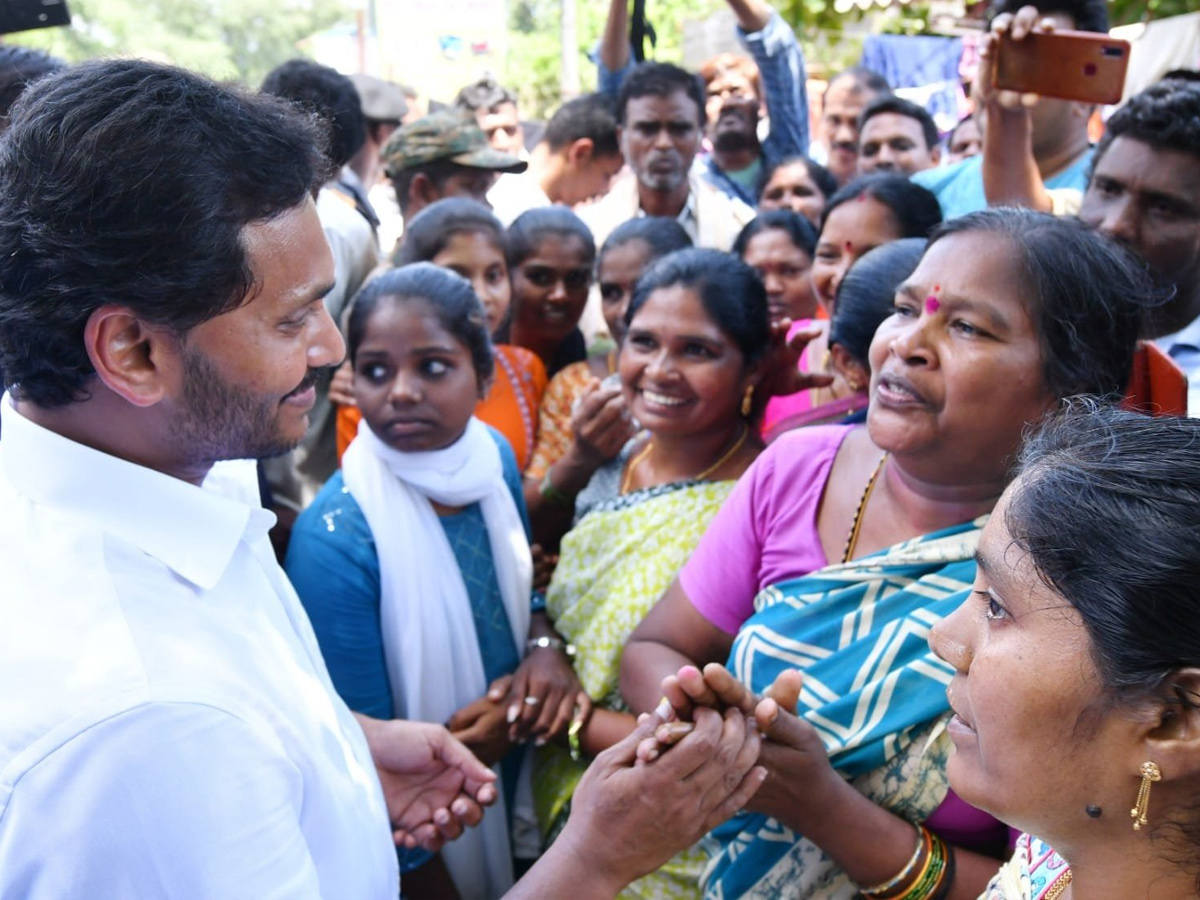 CM YS Jagan Tours Flood hit Villages Day 2 Photo Gallery - Sakshi30