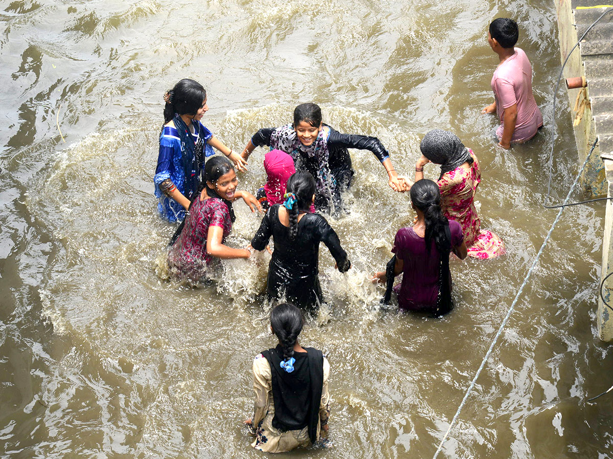 Hyderabad Musi Floods 2022 Destruction Photos - Sakshi9