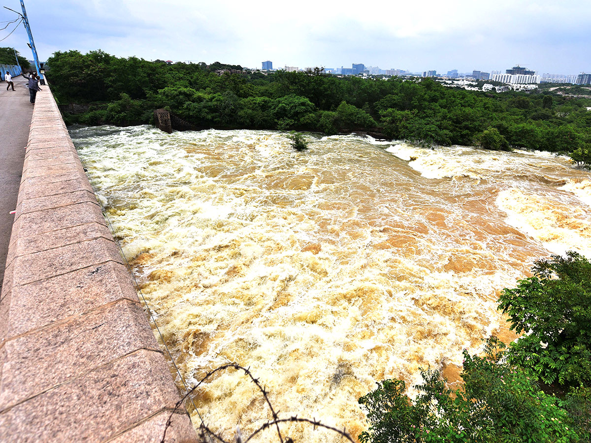 Hyderabad Musi Floods 2022 Destruction Photos - Sakshi22