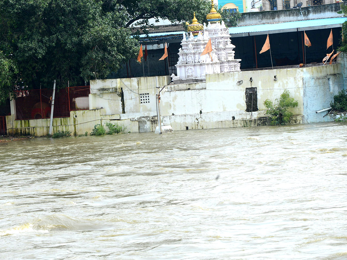 Hyderabad Musi Floods 2022 Destruction Photos - Sakshi28