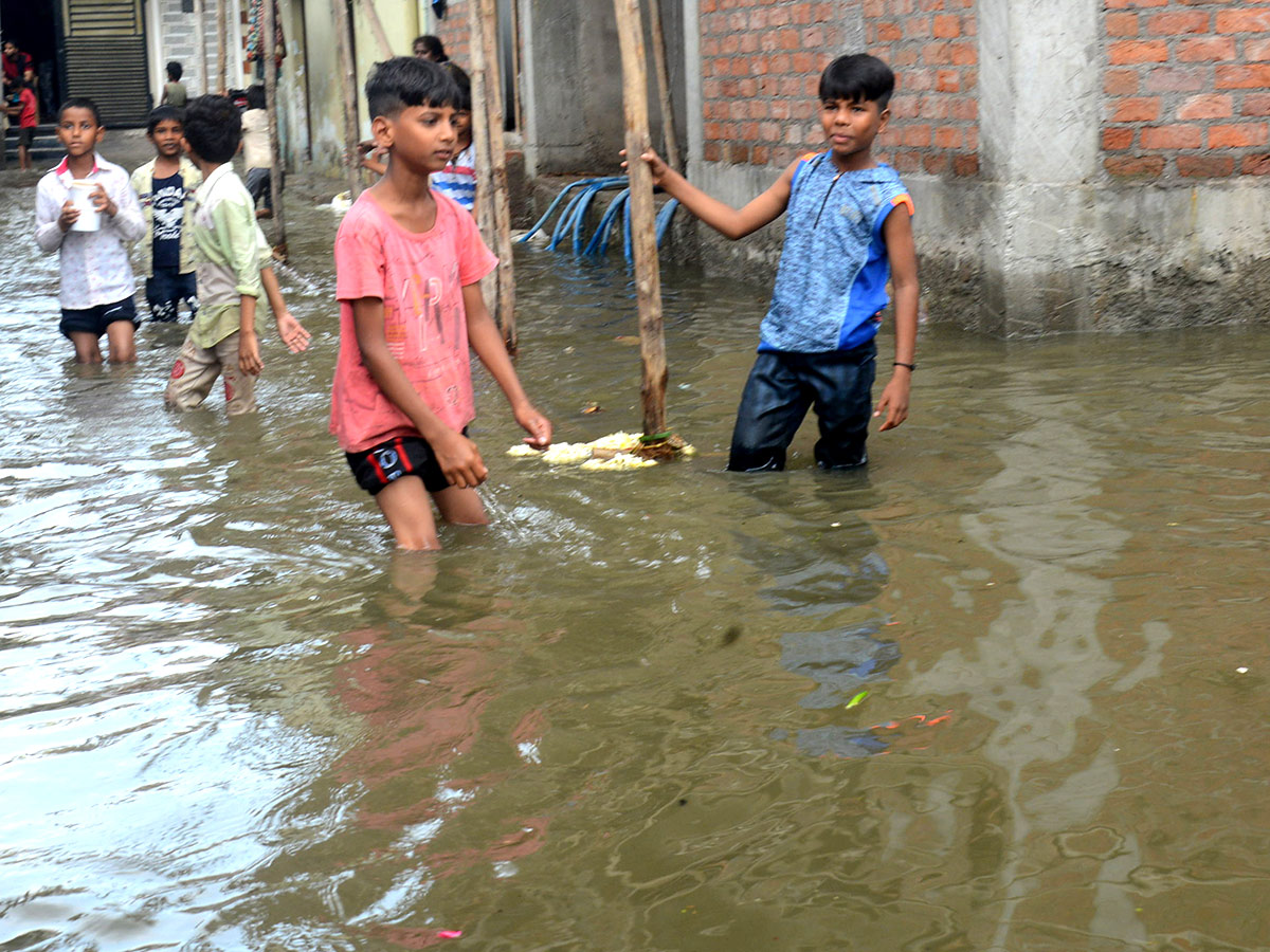 Hyderabad Musi Floods 2022 Destruction Photos - Sakshi33