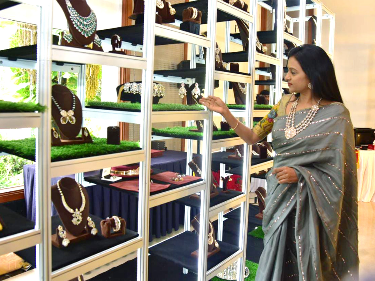 C Krishniah Chetty Group Of Jewellers Inaugurates Gold And Diamond Exhibition - Sakshi7