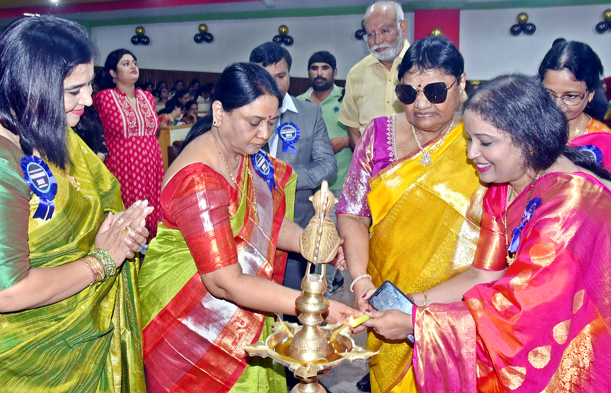 Villa Marie College Students Reminisced Old Memories - Sakshi4