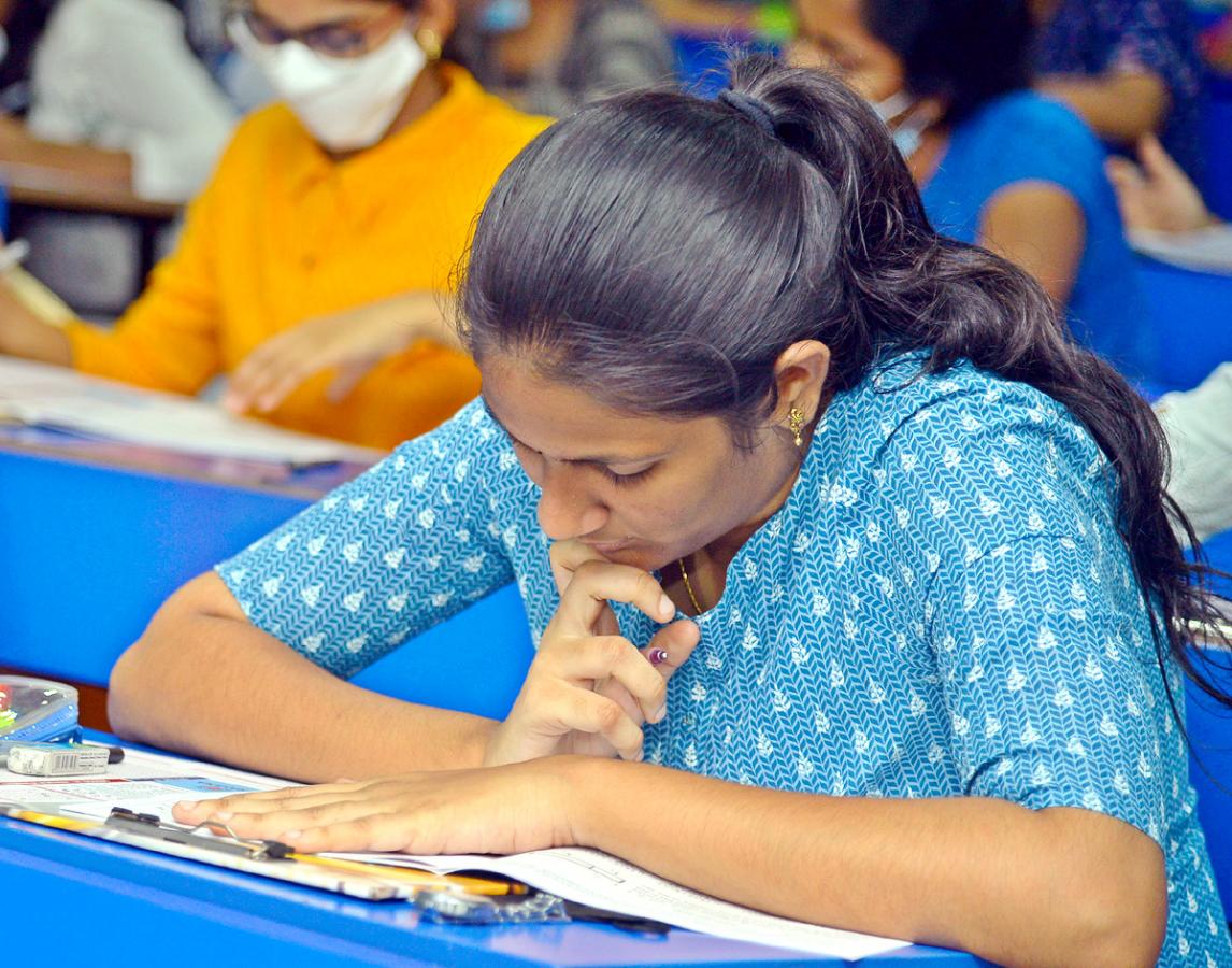 Sakshi NEET Mock Test In Andhra Pradesh - Sakshi23