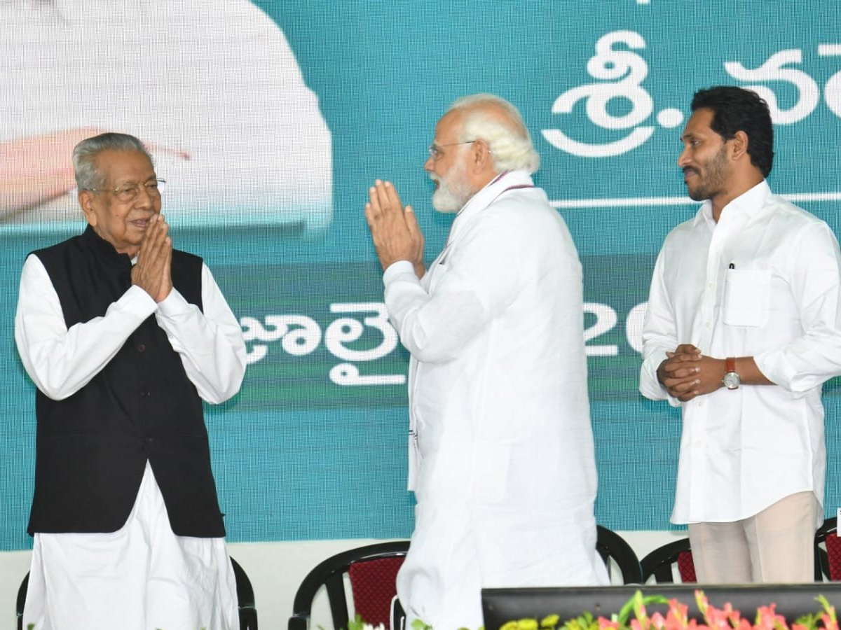 PM Modi Bhimavaram tour photo Gallery - Sakshi8