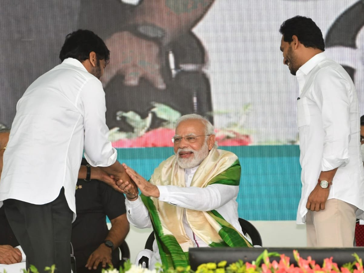 PM Modi Bhimavaram tour photo Gallery - Sakshi26