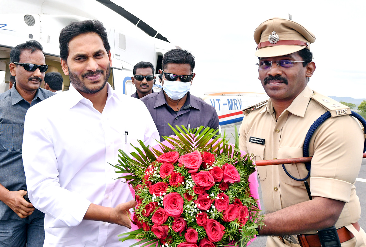 CM YS Jagan Mohan Reddy Tour in YSR District - Sakshi10