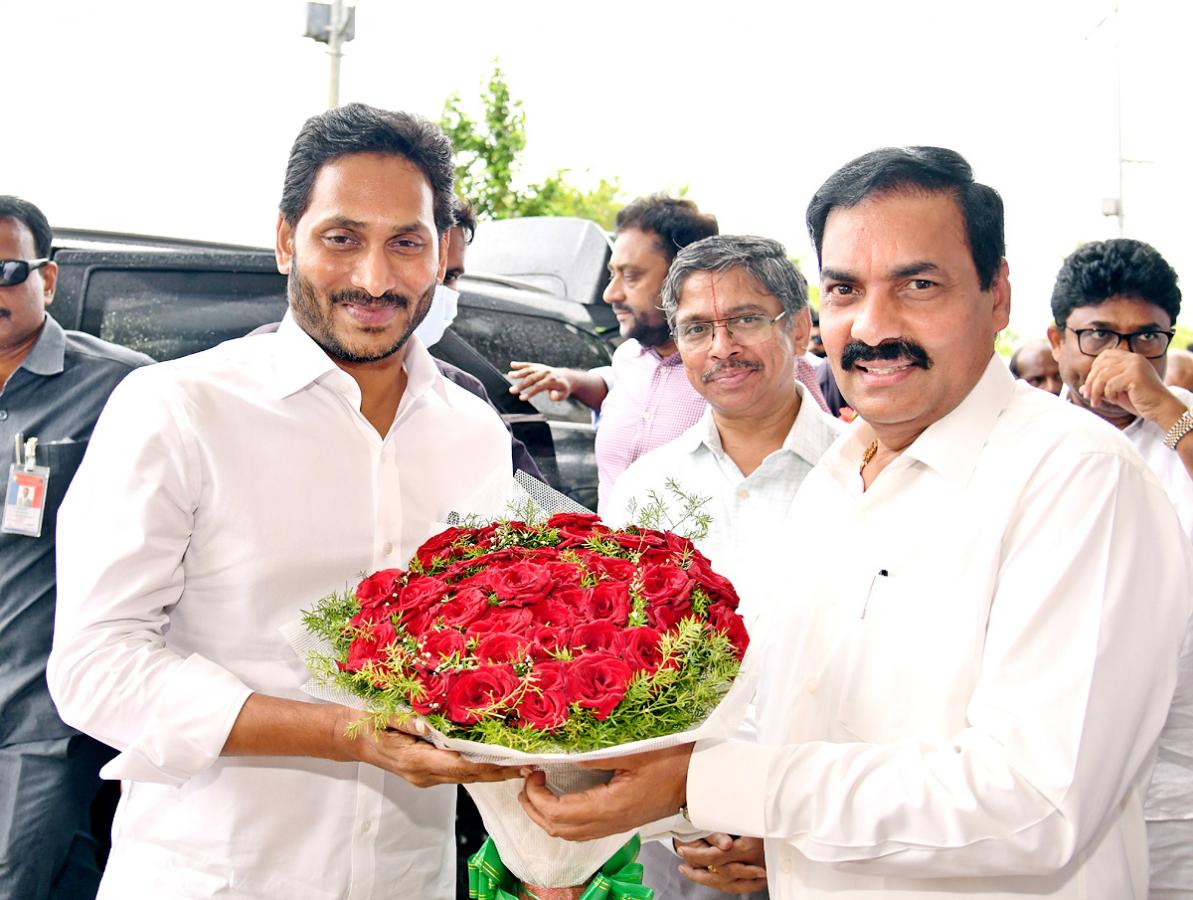 CM YS Jagan Mohan Reddy Tour in YSR District - Sakshi8