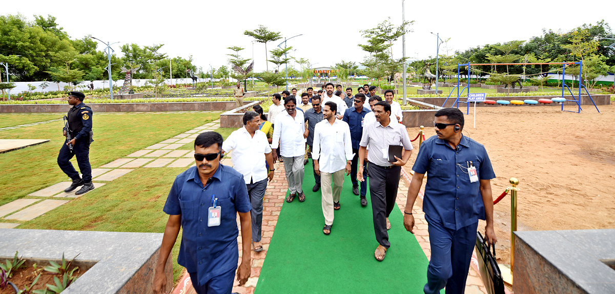 CM YS Jagan Mohan Reddy Tour in YSR District - Sakshi34