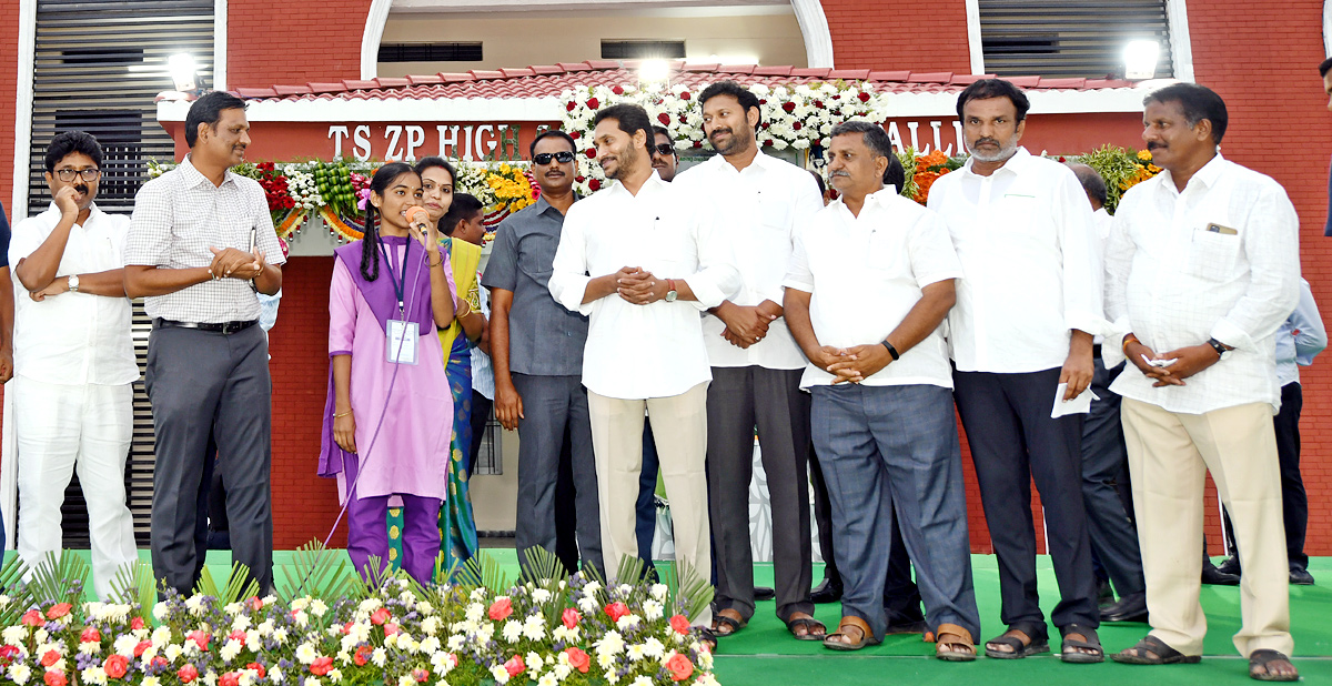 CM YS Jagan Mohan Reddy Tour in YSR District - Sakshi39