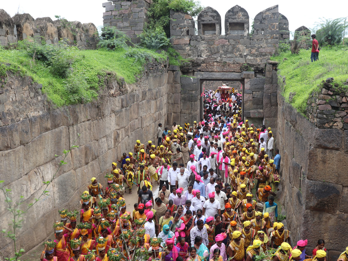 Kakatiya Vaibhava Saptaham at Bhadrakali temple in Warangal Photo Gallery - Sakshi3