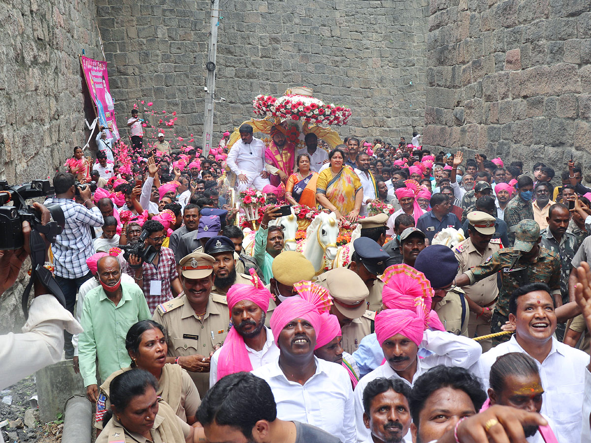 Kakatiya Vaibhava Saptaham at Bhadrakali temple in Warangal Photo Gallery - Sakshi9