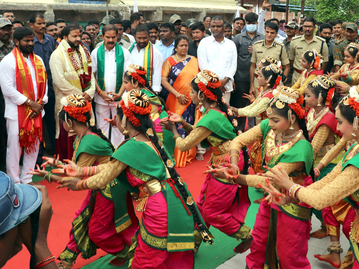 Kakatiya Vaibhava Saptaham at Bhadrakali temple in Warangal Photo Gallery - Sakshi25