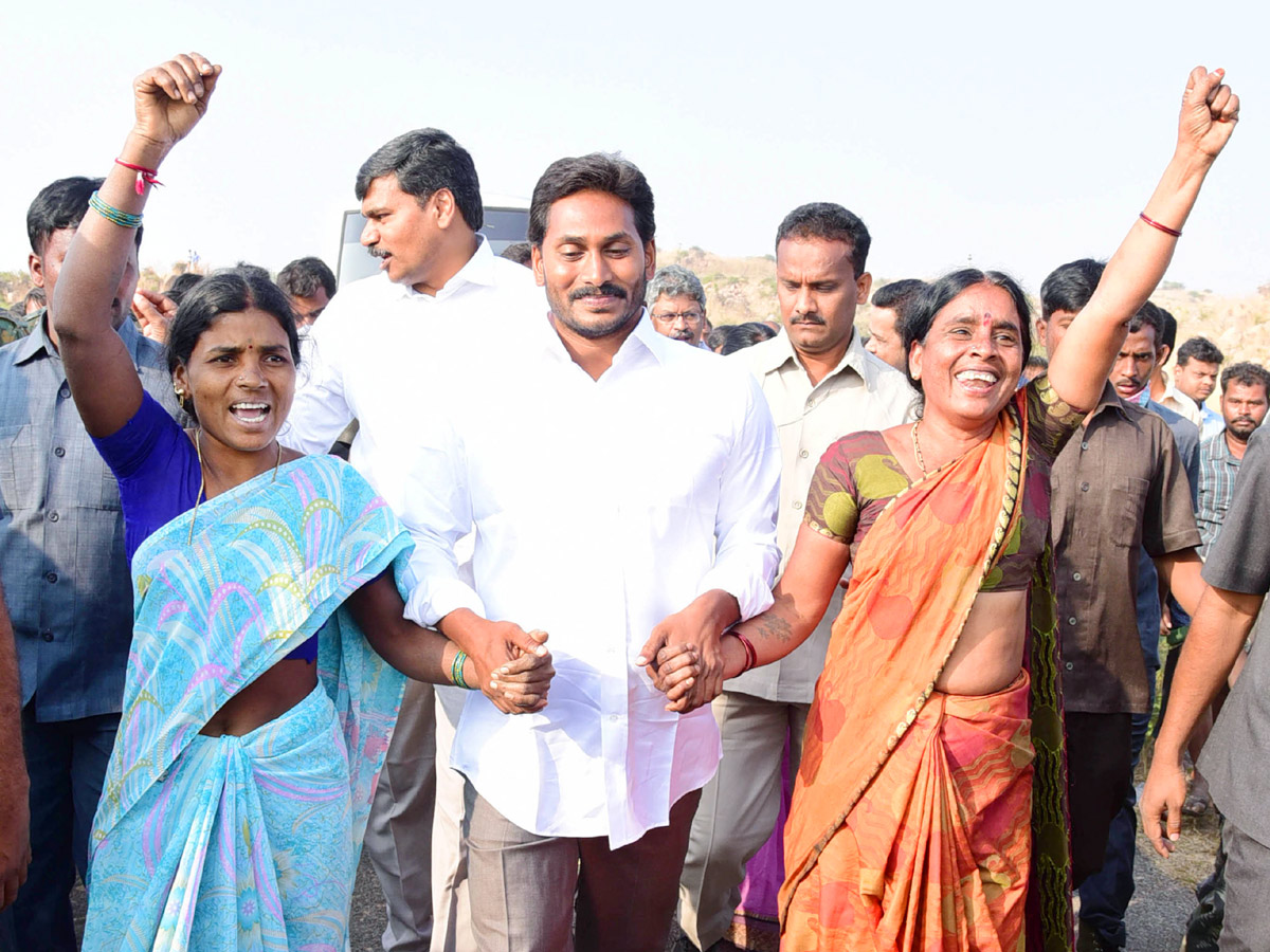 YSRCP Plenary 2022: YS Jagan Mohan Reddy Padayatra Highlights - Sakshi30