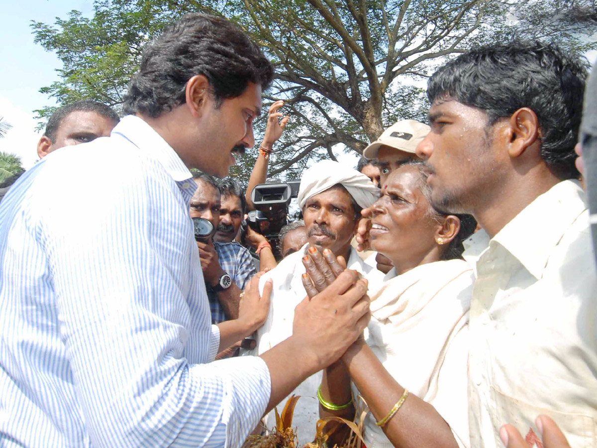 YSRCP Plenary 2022: YS Jagan Mohan Reddy Padayatra Highlights - Sakshi38