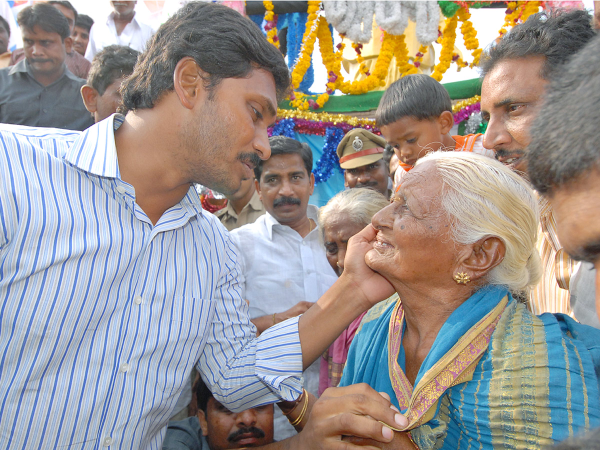 YSRCP Plenary 2022: YS Jagan Mohan Reddy Padayatra Highlights - Sakshi45