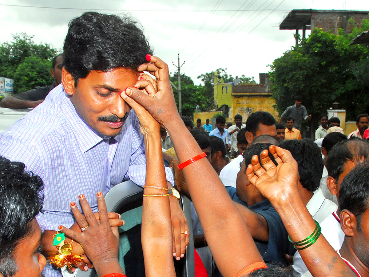 YSRCP Plenary 2022: YS Jagan Mohan Reddy Padayatra Highlights - Sakshi5