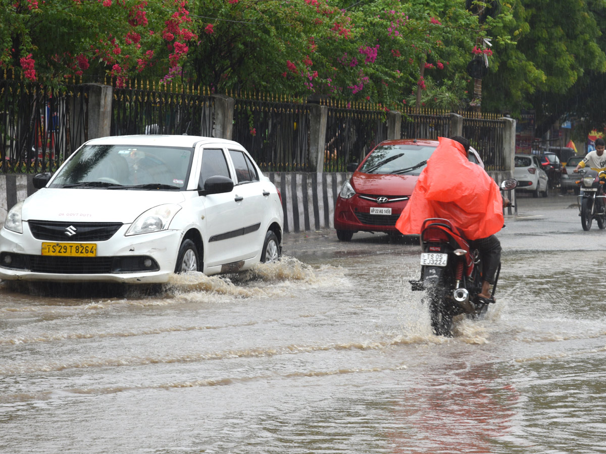 Heavy Rains In Telugu States  - Sakshi19