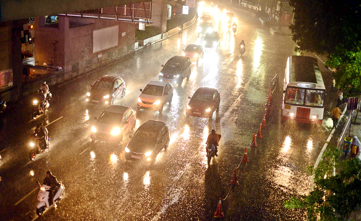 Heavy Rains In Hyderabad - Sakshi18