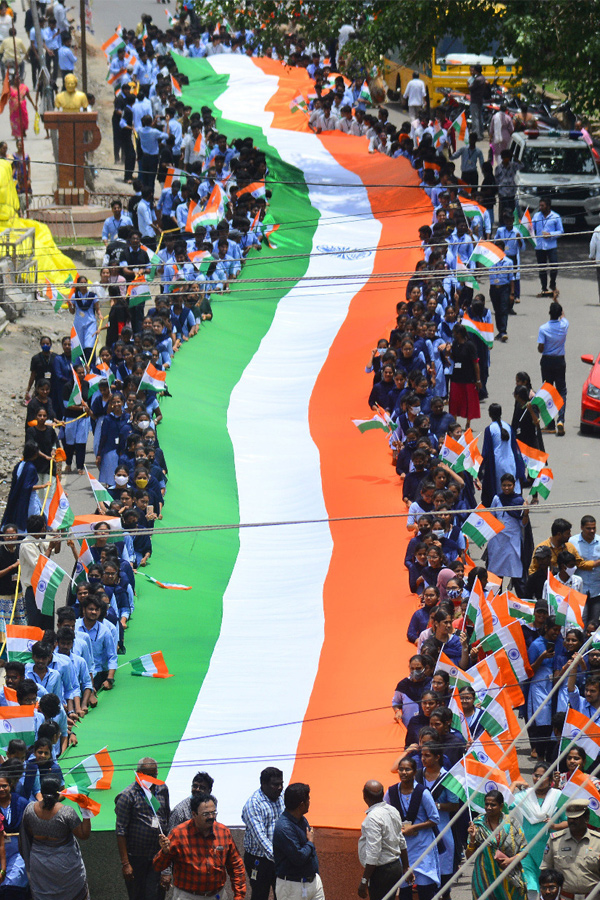 Vijayawada: Students Take Out Rally With Gaint National Flag - Sakshi17