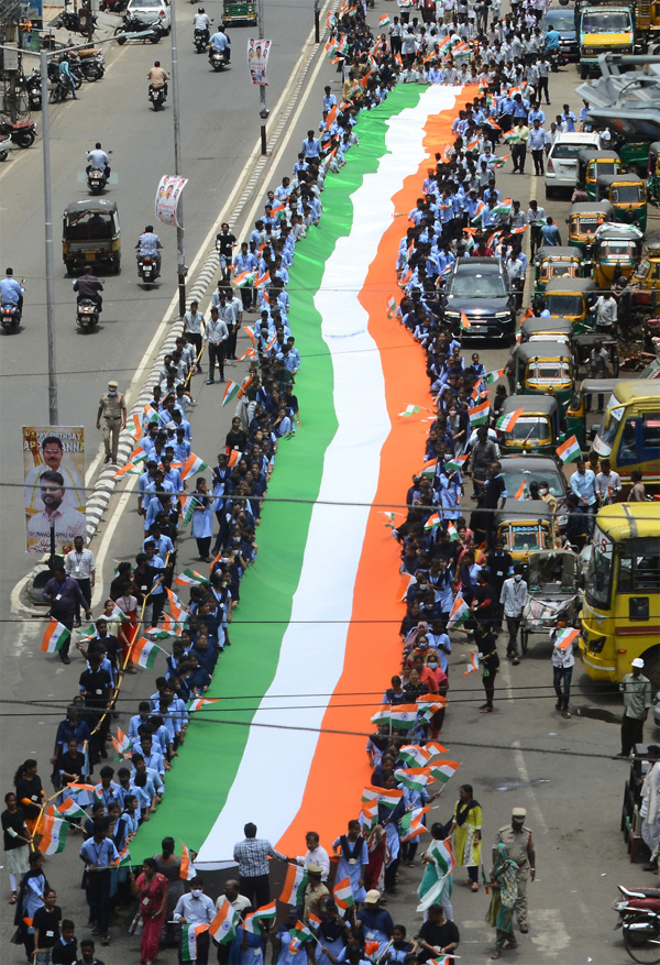 Vijayawada: Students Take Out Rally With Gaint National Flag - Sakshi19