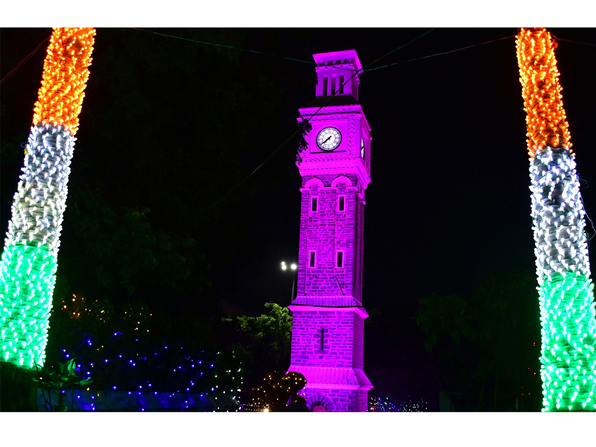 Landmarks across Telangana lits up in tricolour Photo Gallery - Sakshi9