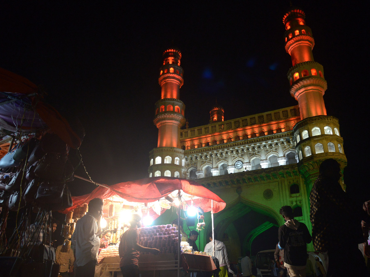 Landmarks across Telangana lits up in tricolour Photo Gallery - Sakshi10