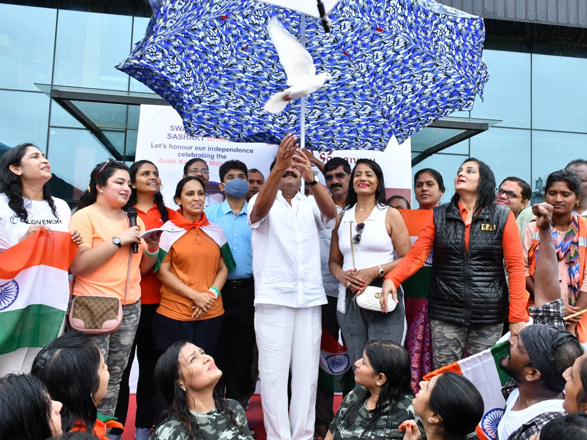 Minister Talasani Srinivas Yadav Inauguration of Mahatma Gandhi Movie Telecast at Prasad Imax Photo Gallery - Sakshi8